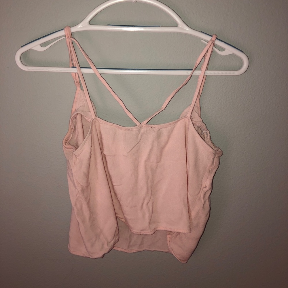 Crop Top🦋 - Picture 2 of 4